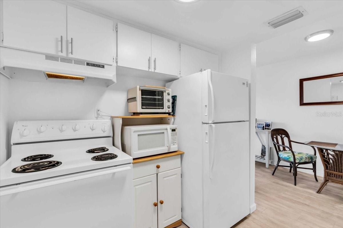 9715 HARRELL AVE #22, TREASURE ISLAND, FL, 33706