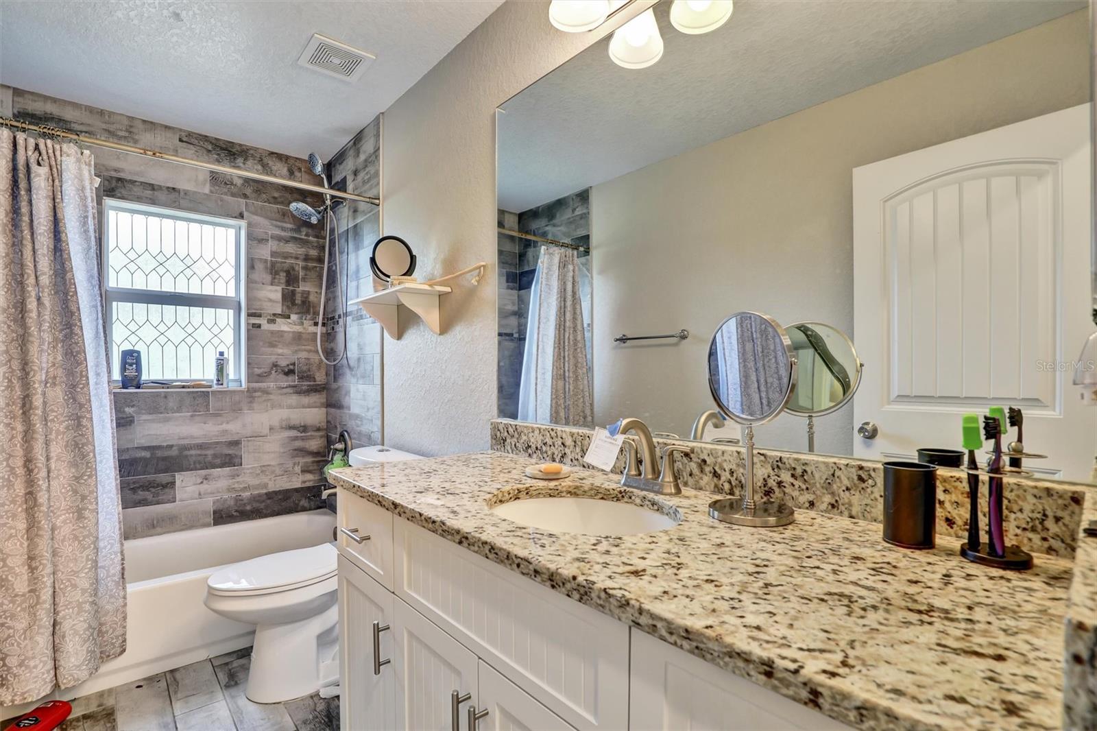 470 SUNSET RD N, ROTONDA WEST, FL, 33947