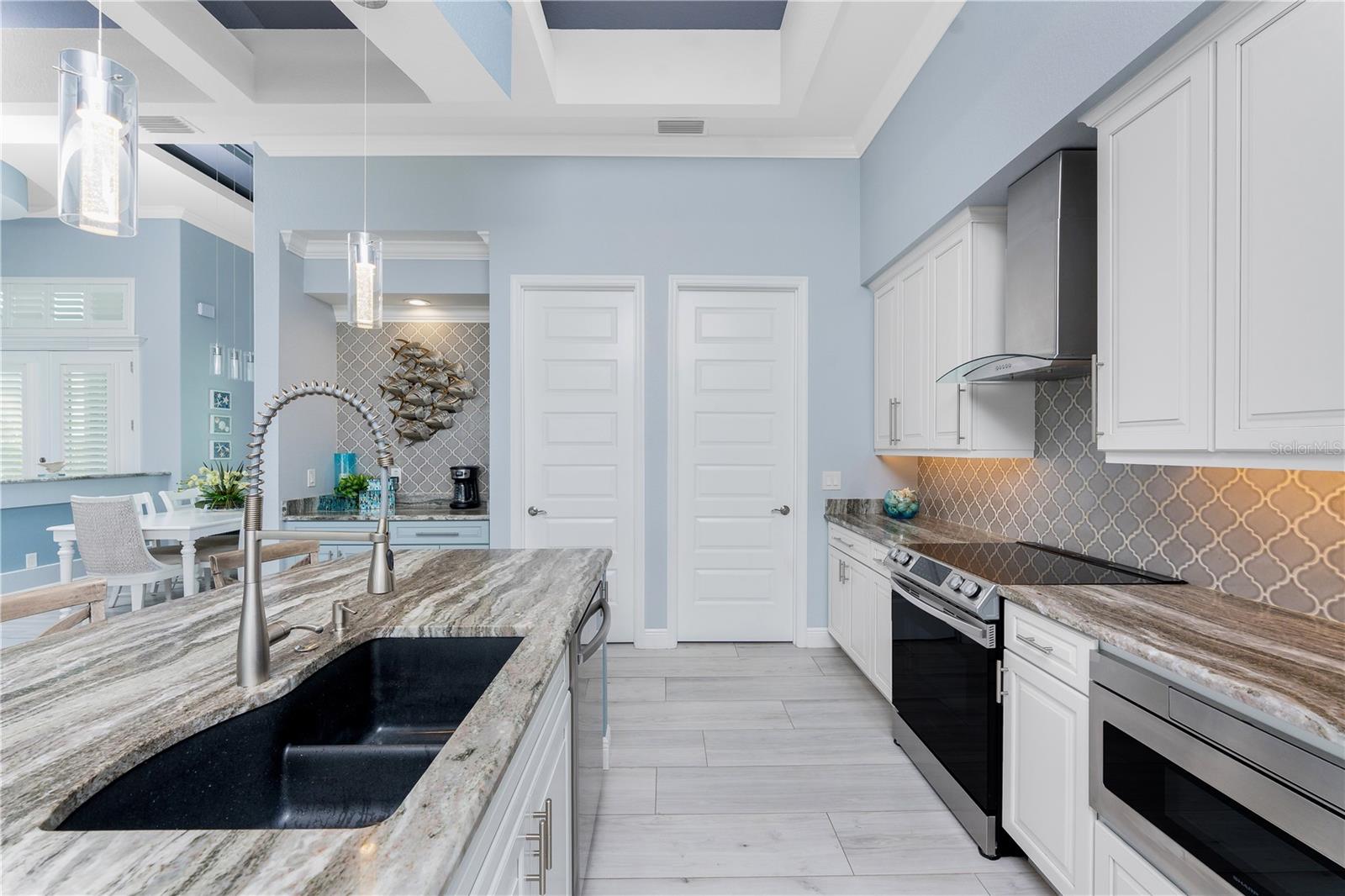 16 YELLOWHAMMER DR, PLACIDA, FL, 33946