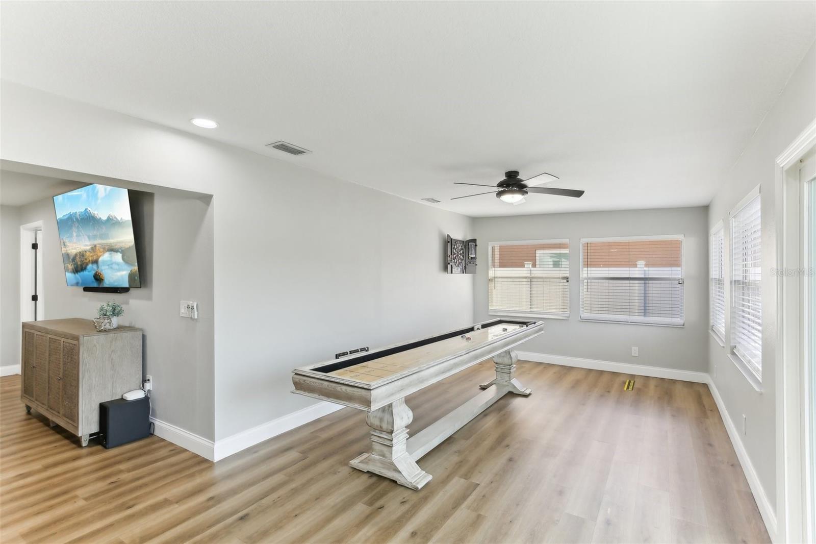 8432 MERRIMOOR BLVD, SEMINOLE, FL, 33777