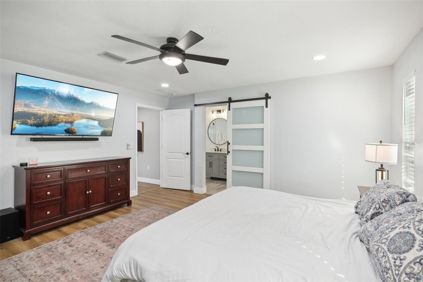 8432 MERRIMOOR BLVD, SEMINOLE, FL, 33777