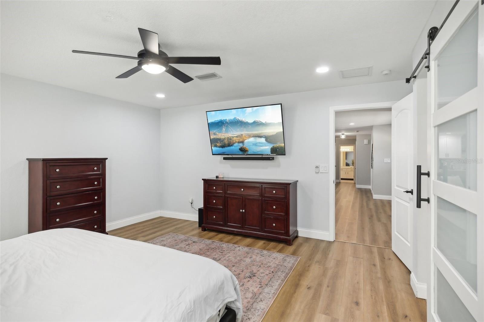 8432 MERRIMOOR BLVD, SEMINOLE, FL, 33777