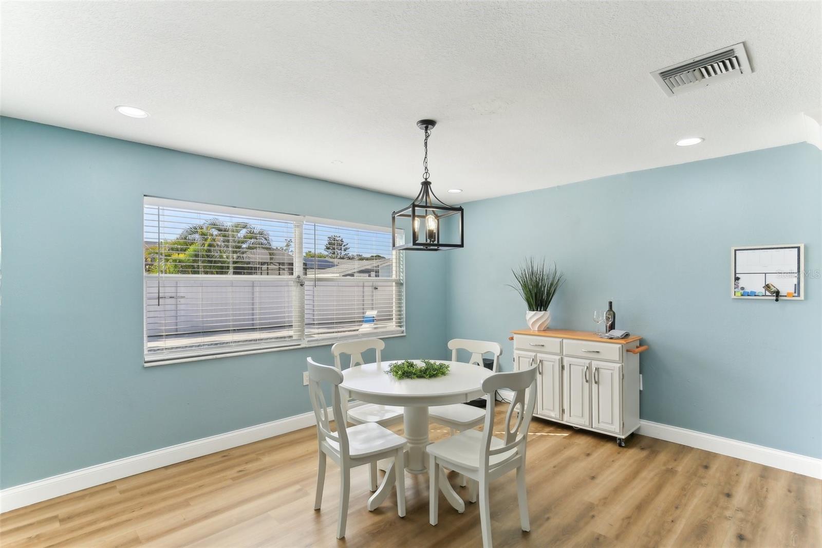 8432 MERRIMOOR BLVD, SEMINOLE, FL, 33777