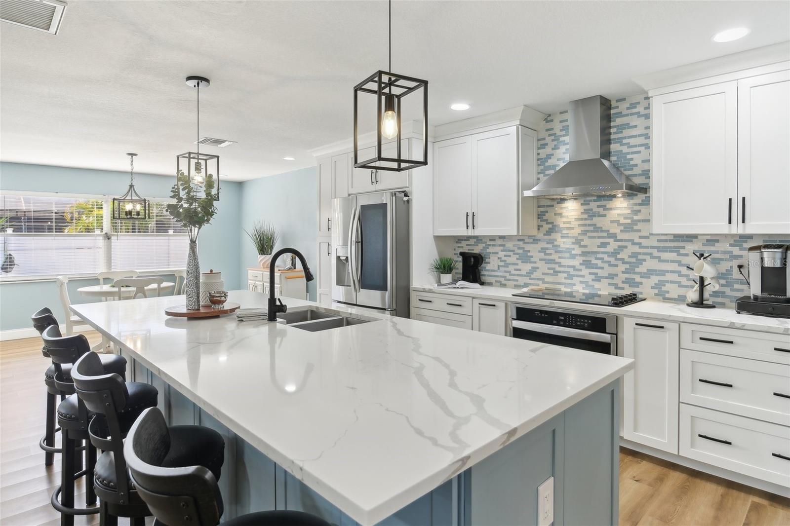 8432 MERRIMOOR BLVD, SEMINOLE, FL, 33777