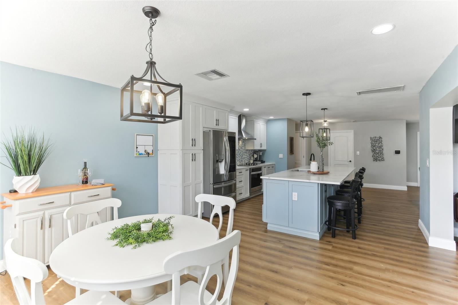 8432 MERRIMOOR BLVD, SEMINOLE, FL, 33777
