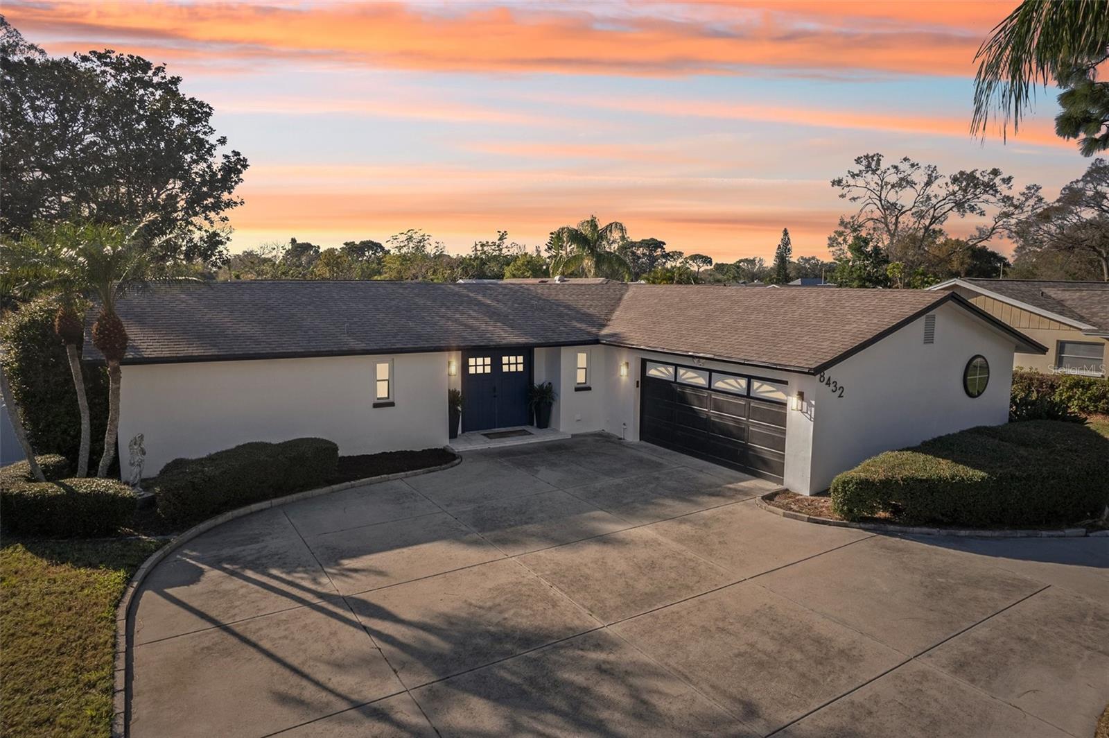 8432 MERRIMOOR BLVD, SEMINOLE, FL, 33777