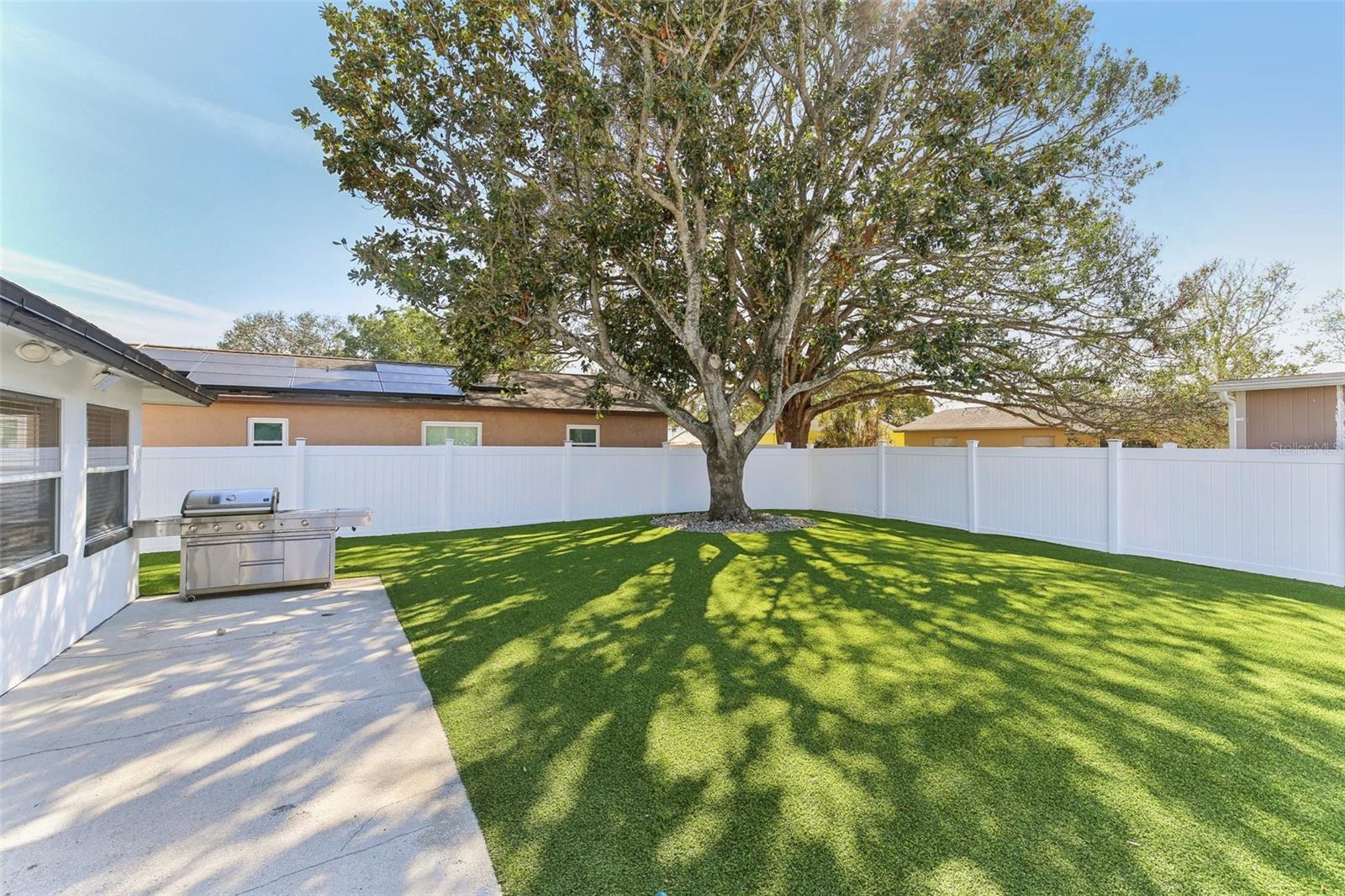 8432 MERRIMOOR BLVD, SEMINOLE, FL, 33777