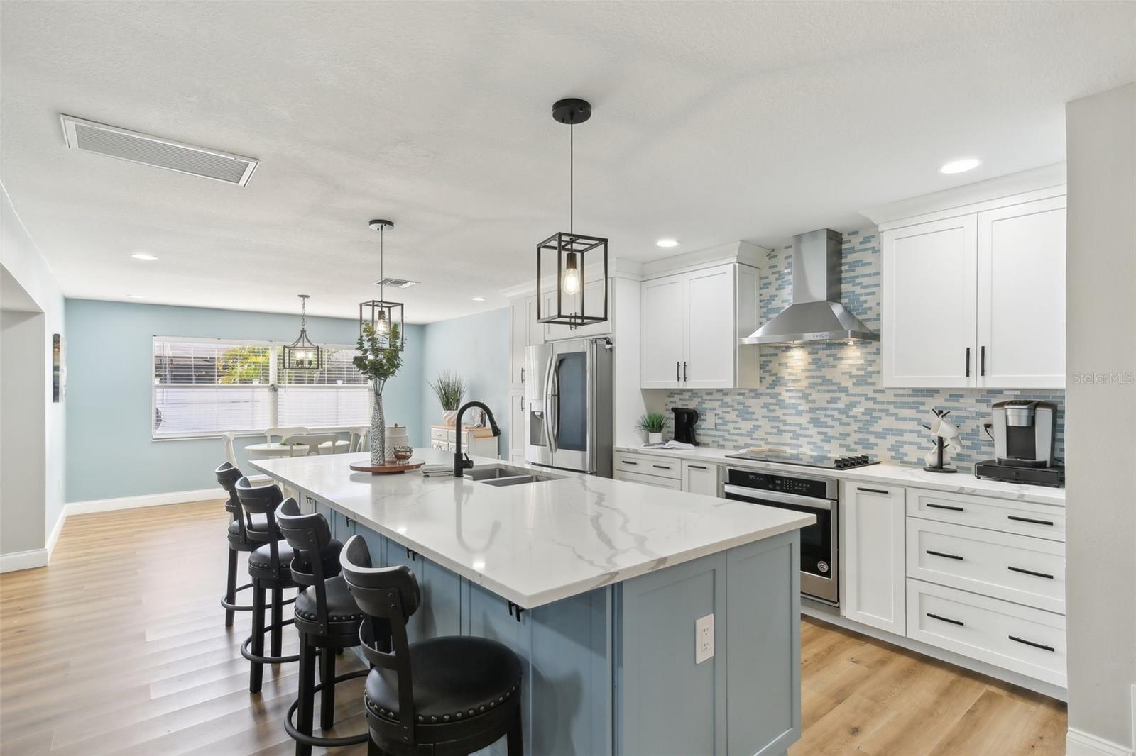 8432 MERRIMOOR BLVD, SEMINOLE, FL, 33777