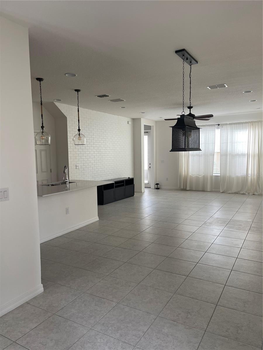 6301 CAMINO DR, APOLLO BEACH, FL, 33572