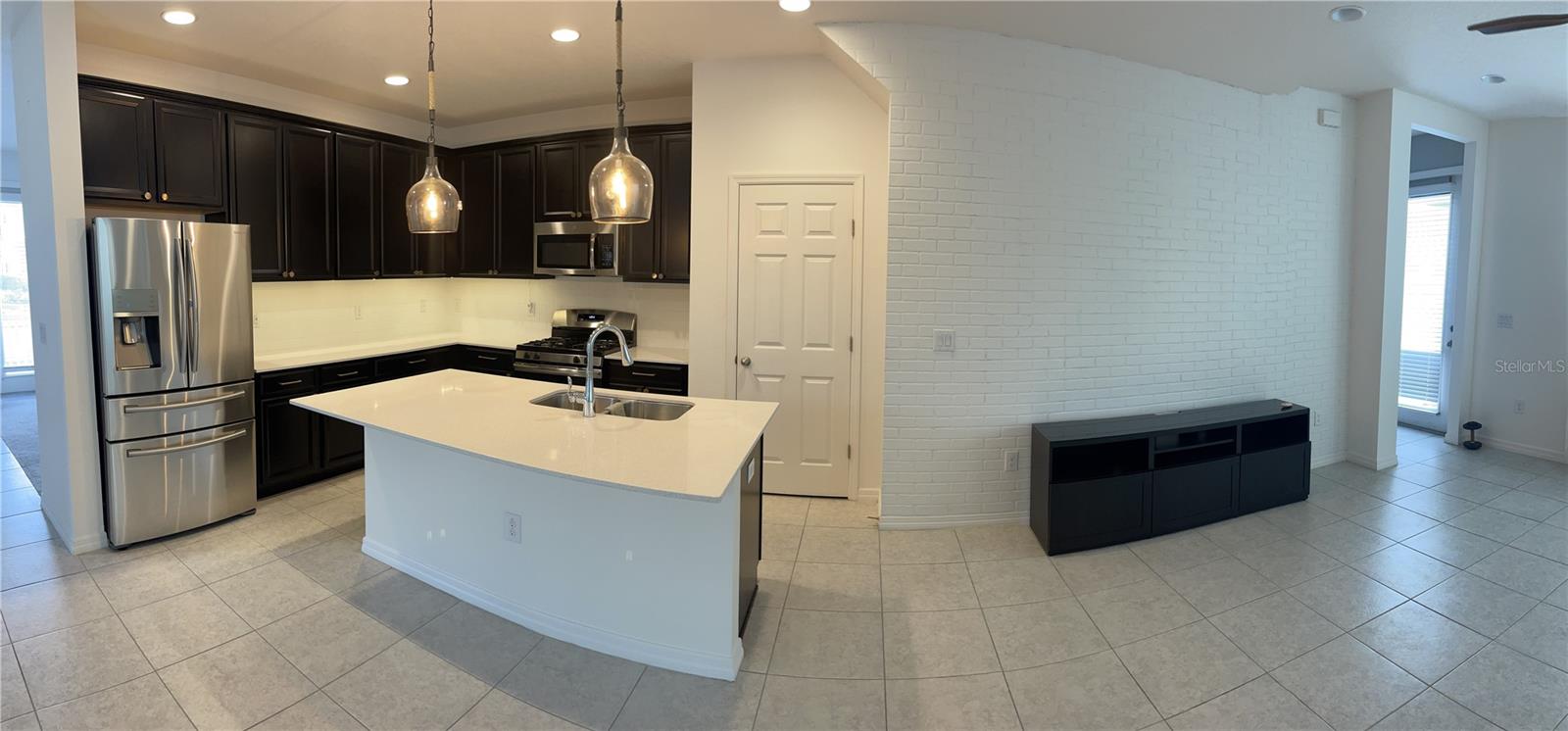 6301 CAMINO DR, APOLLO BEACH, FL, 33572