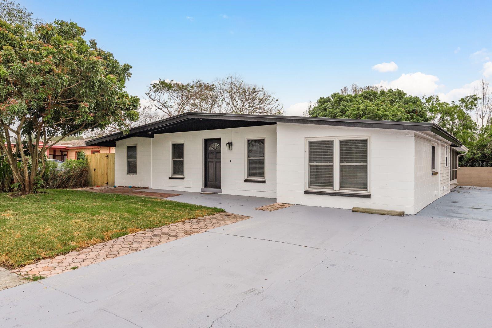 4408 W VARN AVE, TAMPA, FL, 33616