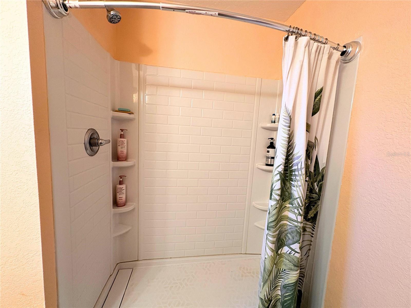 25704 ABERDOVEY AVE, SORRENTO, FL, 32776