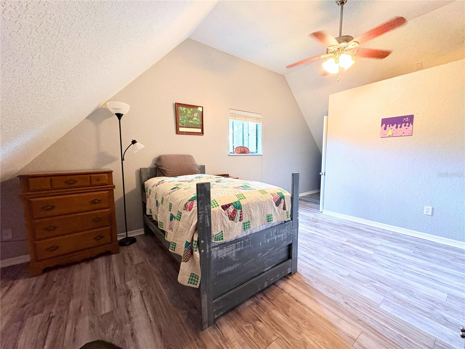 25704 ABERDOVEY AVE, SORRENTO, FL, 32776