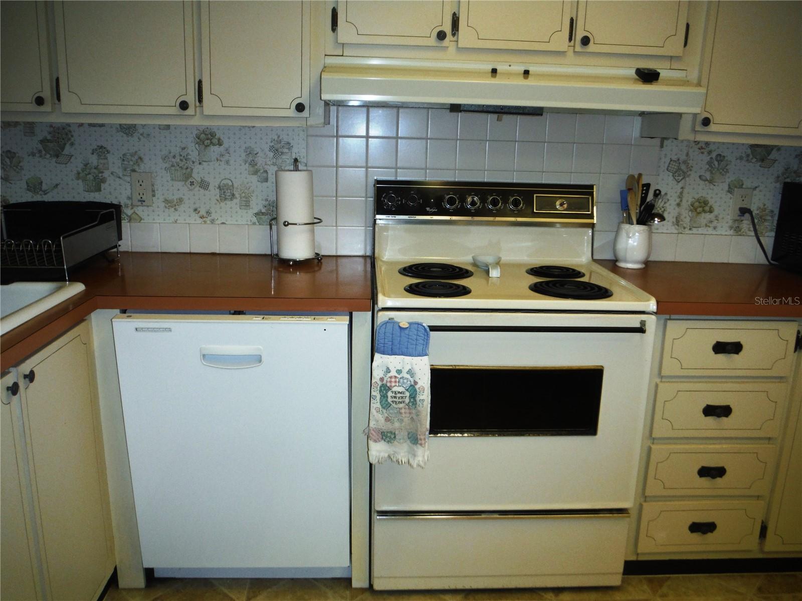 133 CLUBVIEW DR #137, SAFETY HARBOR, FL, 34695