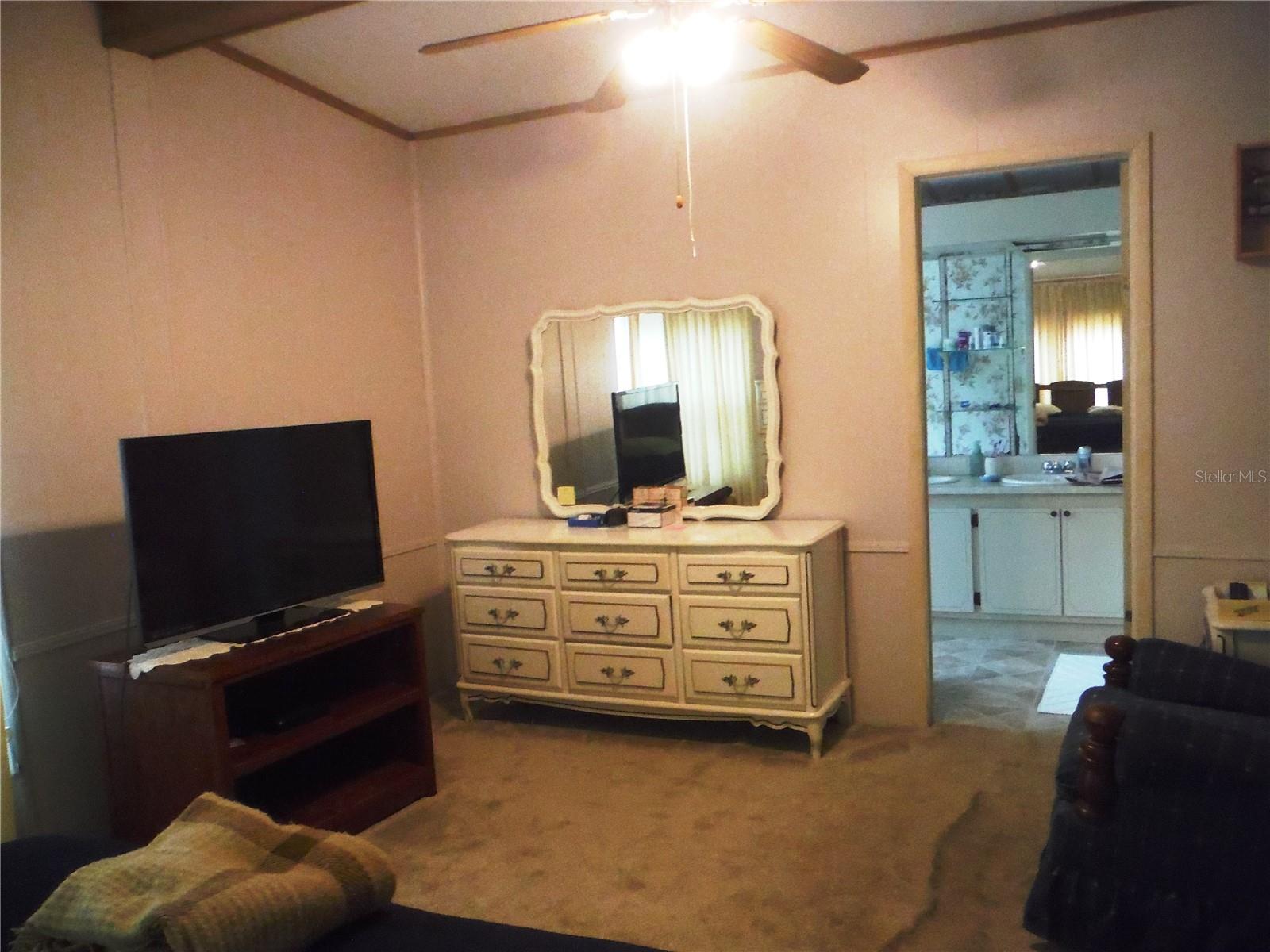 133 CLUBVIEW DR #137, SAFETY HARBOR, FL, 34695