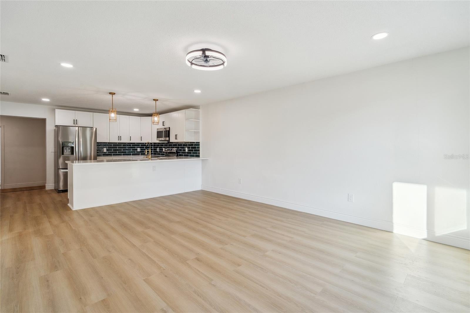 419 92ND AVE N, ST PETERSBURG, FL, 33702