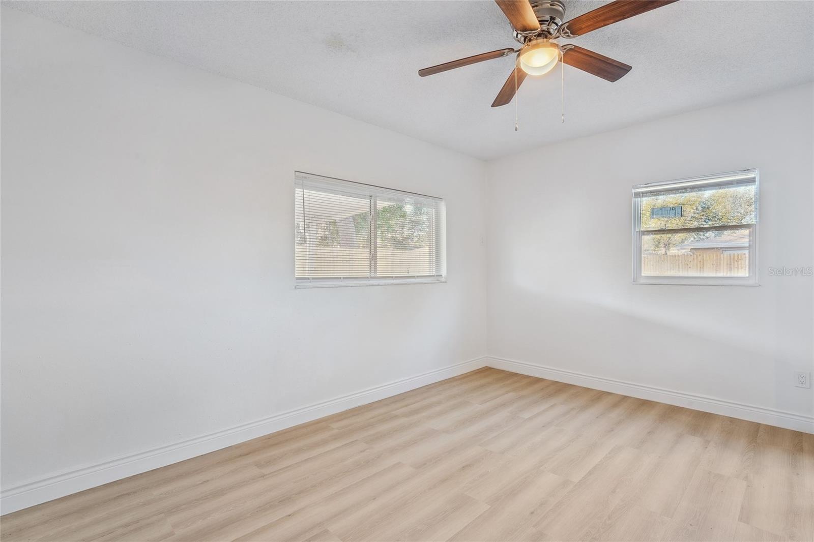 419 92ND AVE N, ST PETERSBURG, FL, 33702