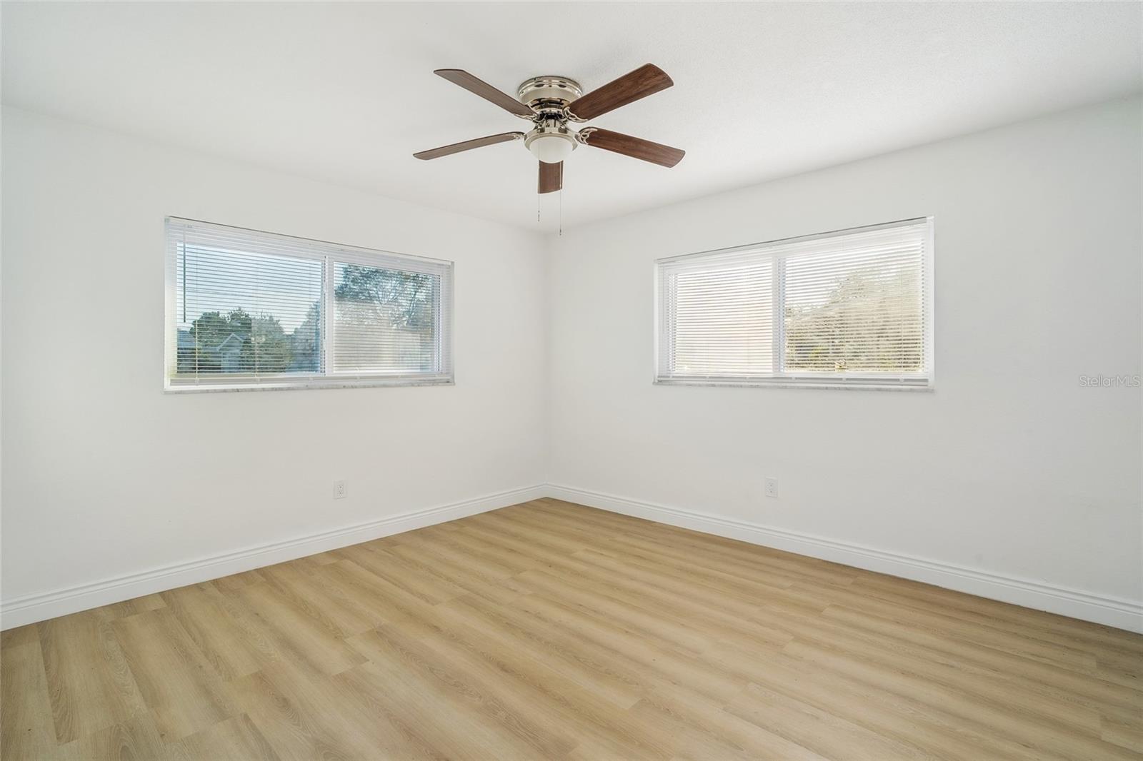 419 92ND AVE N, ST PETERSBURG, FL, 33702