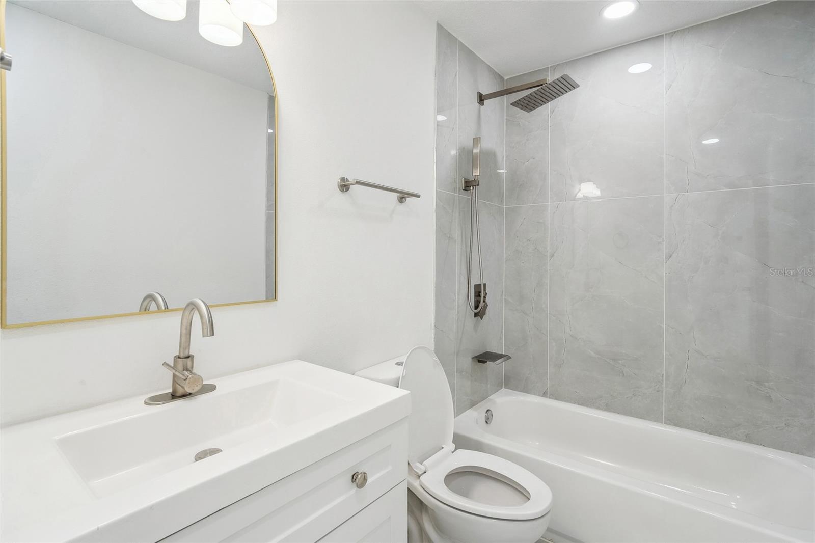 419 92ND AVE N, ST PETERSBURG, FL, 33702