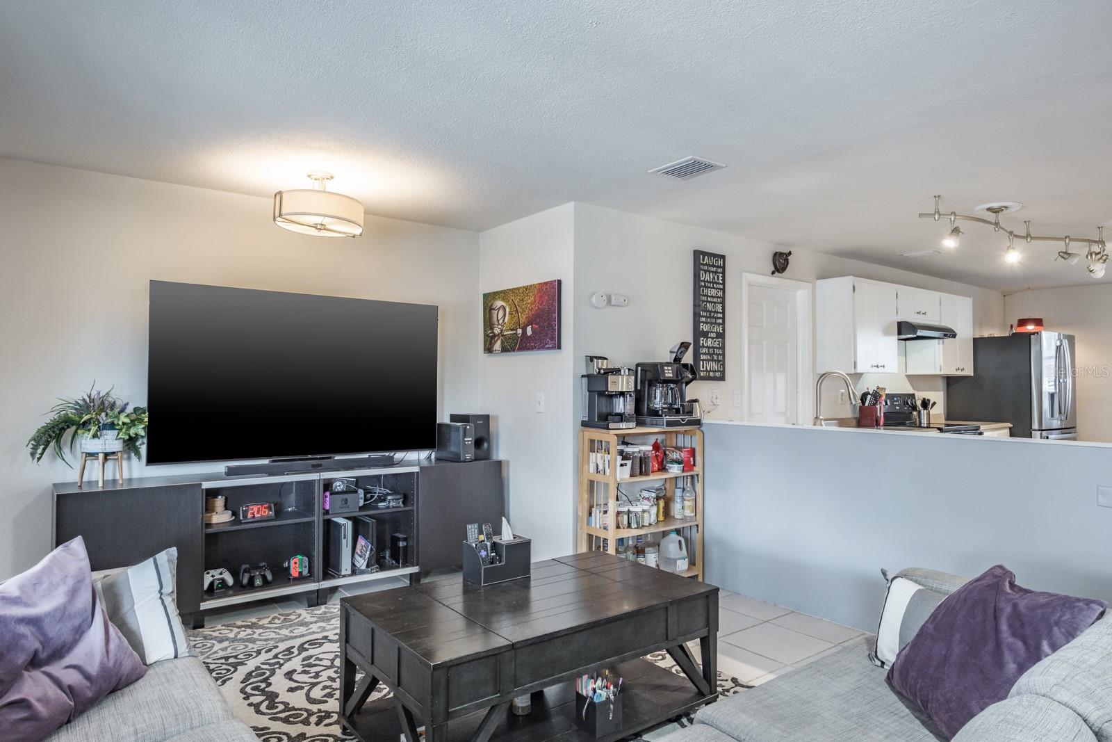 1828 ELMHURST DR, CLEARWATER, FL, 33765