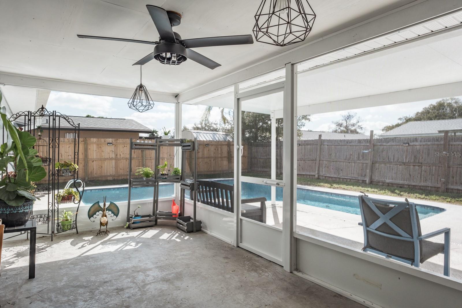 1828 ELMHURST DR, CLEARWATER, FL, 33765
