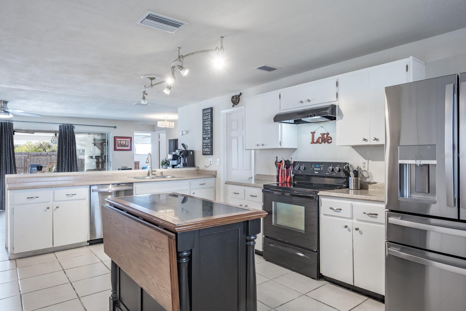 1828 ELMHURST DR, CLEARWATER, FL, 33765