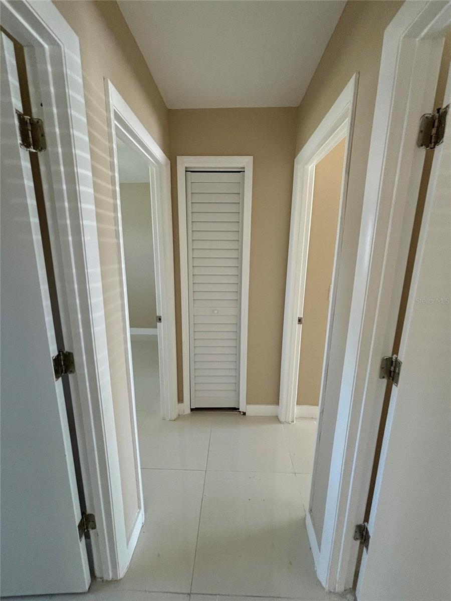 3235 DELRAY DR, TAMPA, FL, 33619
