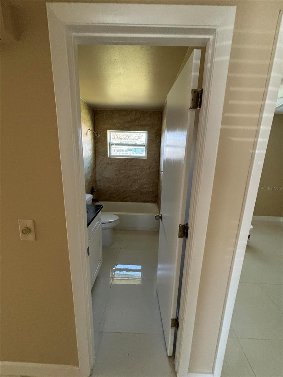 3235 DELRAY DR, TAMPA, FL, 33619