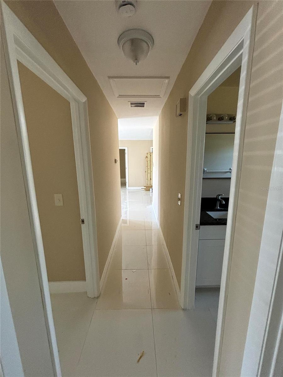 3235 DELRAY DR, TAMPA, FL, 33619