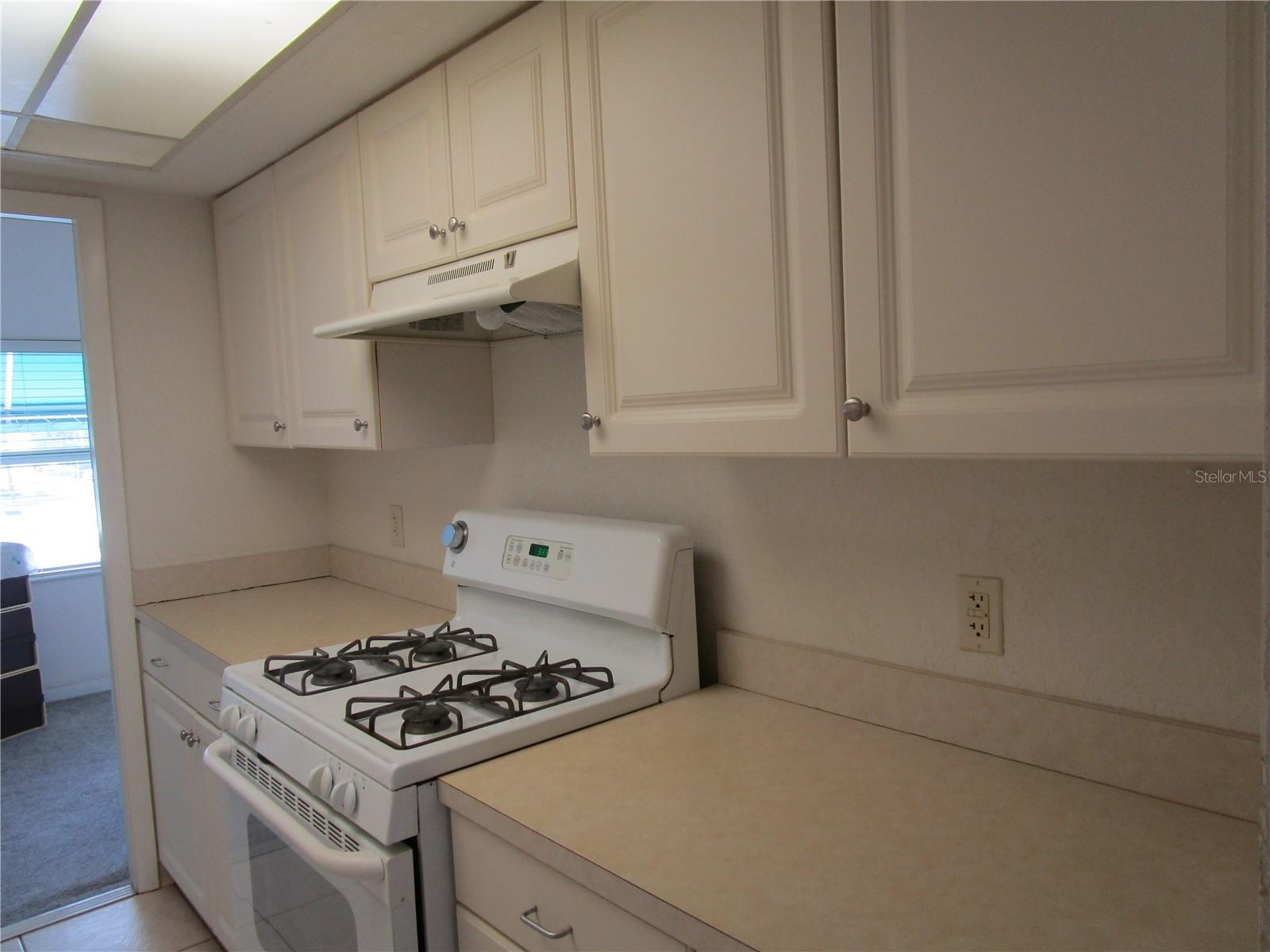 1950 59TH AVE N #212, ST PETERSBURG, FL, 33714