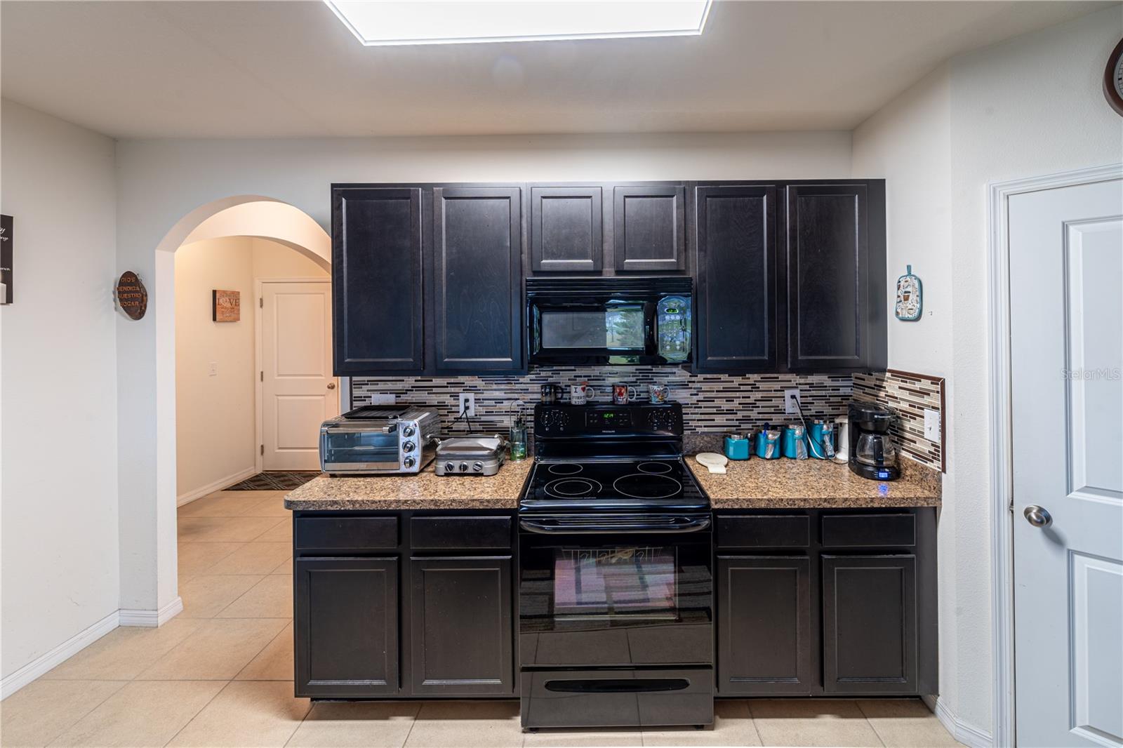 35661 JENNY LYNNE CIR, ZEPHYRHILLS, FL, 33541