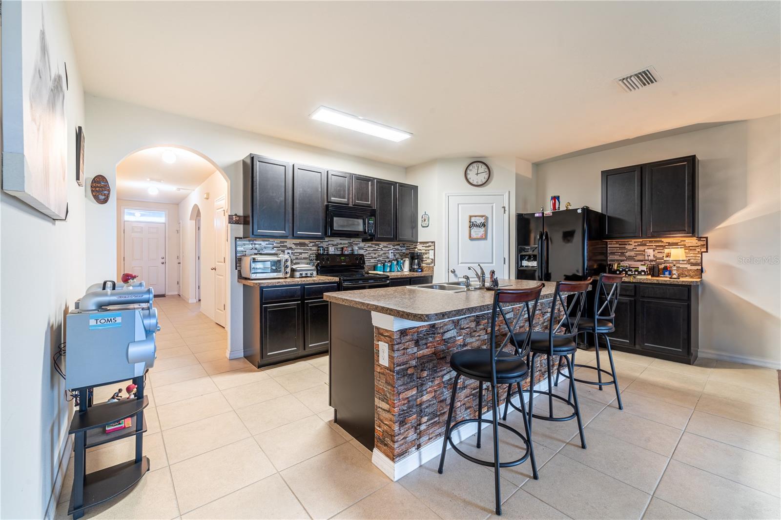 35661 JENNY LYNNE CIR, ZEPHYRHILLS, FL, 33541
