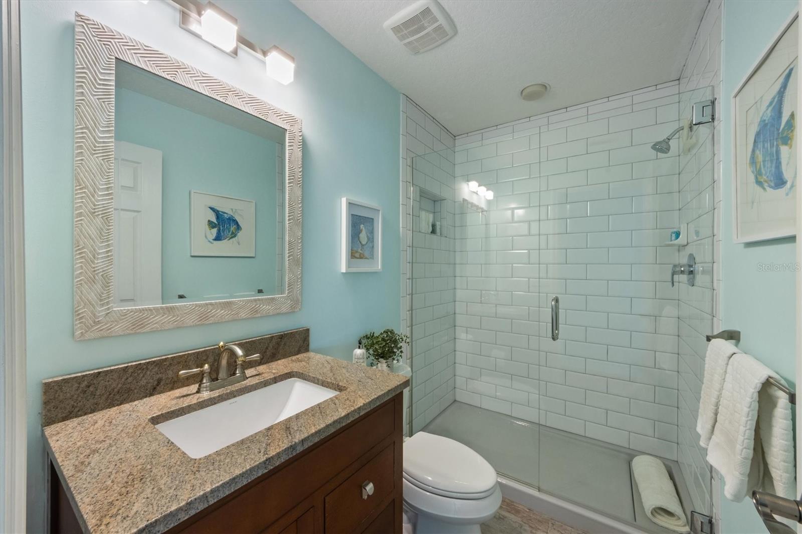 9 PALM HARBOR DR, HOLMES BEACH, FL, 34217