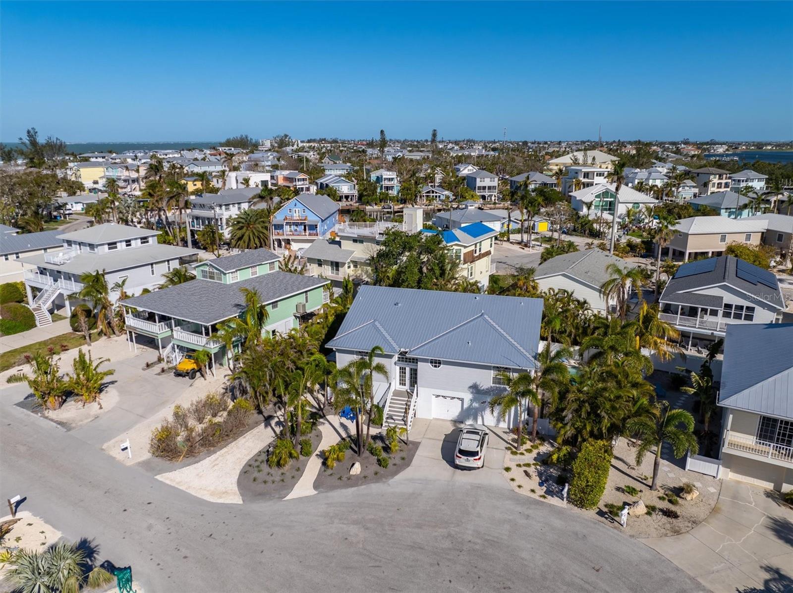 9 PALM HARBOR DR, HOLMES BEACH, FL, 34217