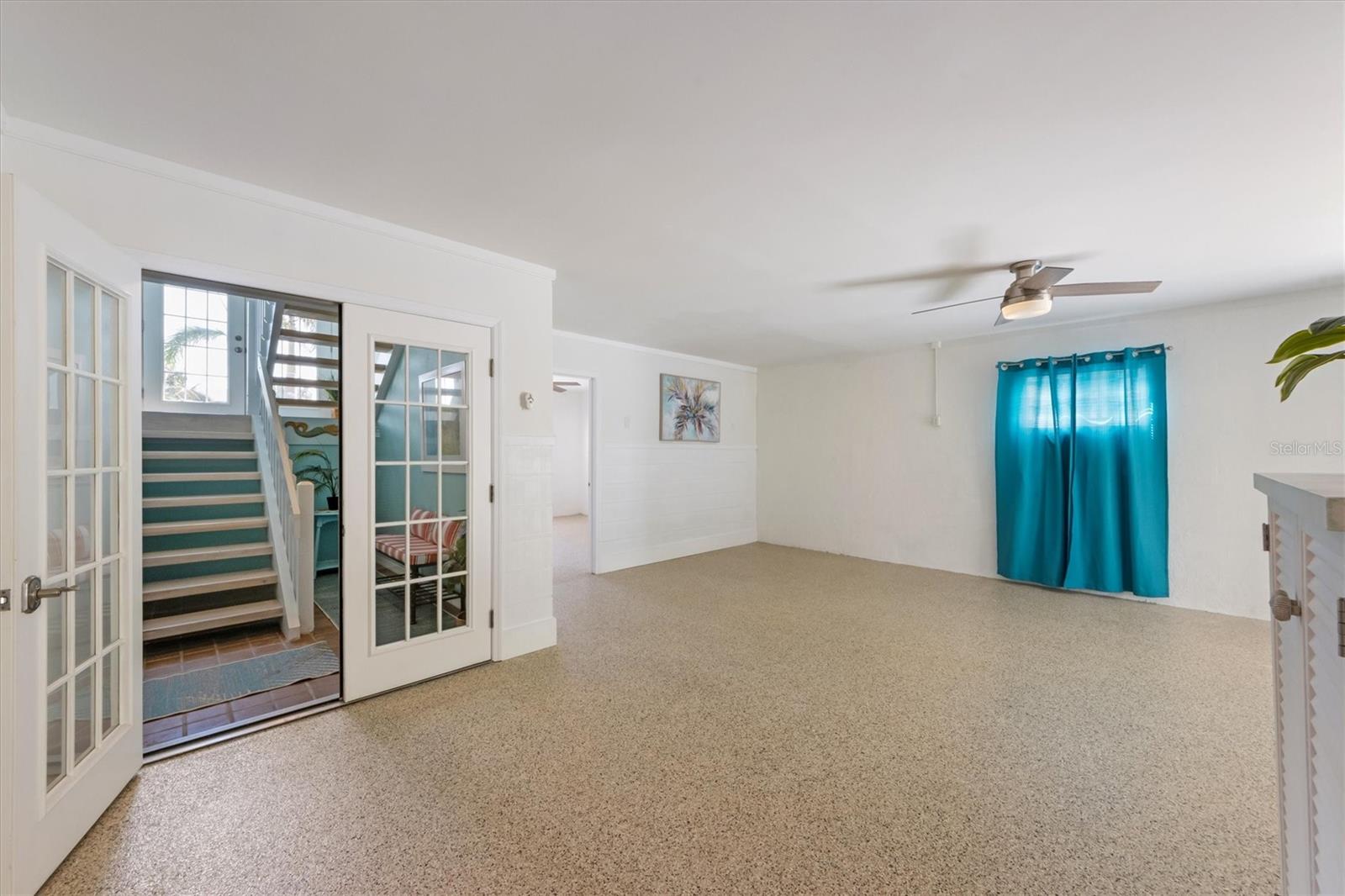 9 PALM HARBOR DR, HOLMES BEACH, FL, 34217