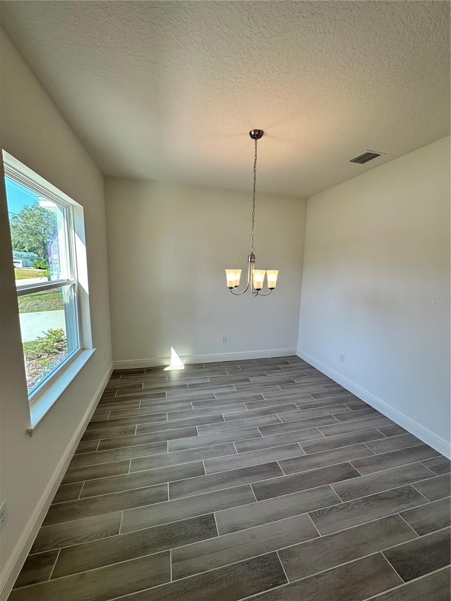 8 WOOD CREST LN, PALM COAST, FL, 32164