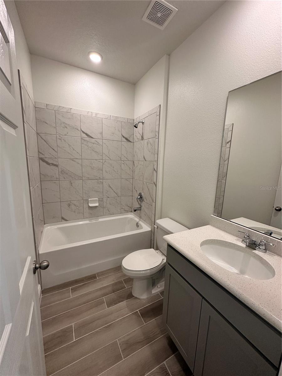 8 WOOD CREST LN, PALM COAST, FL, 32164