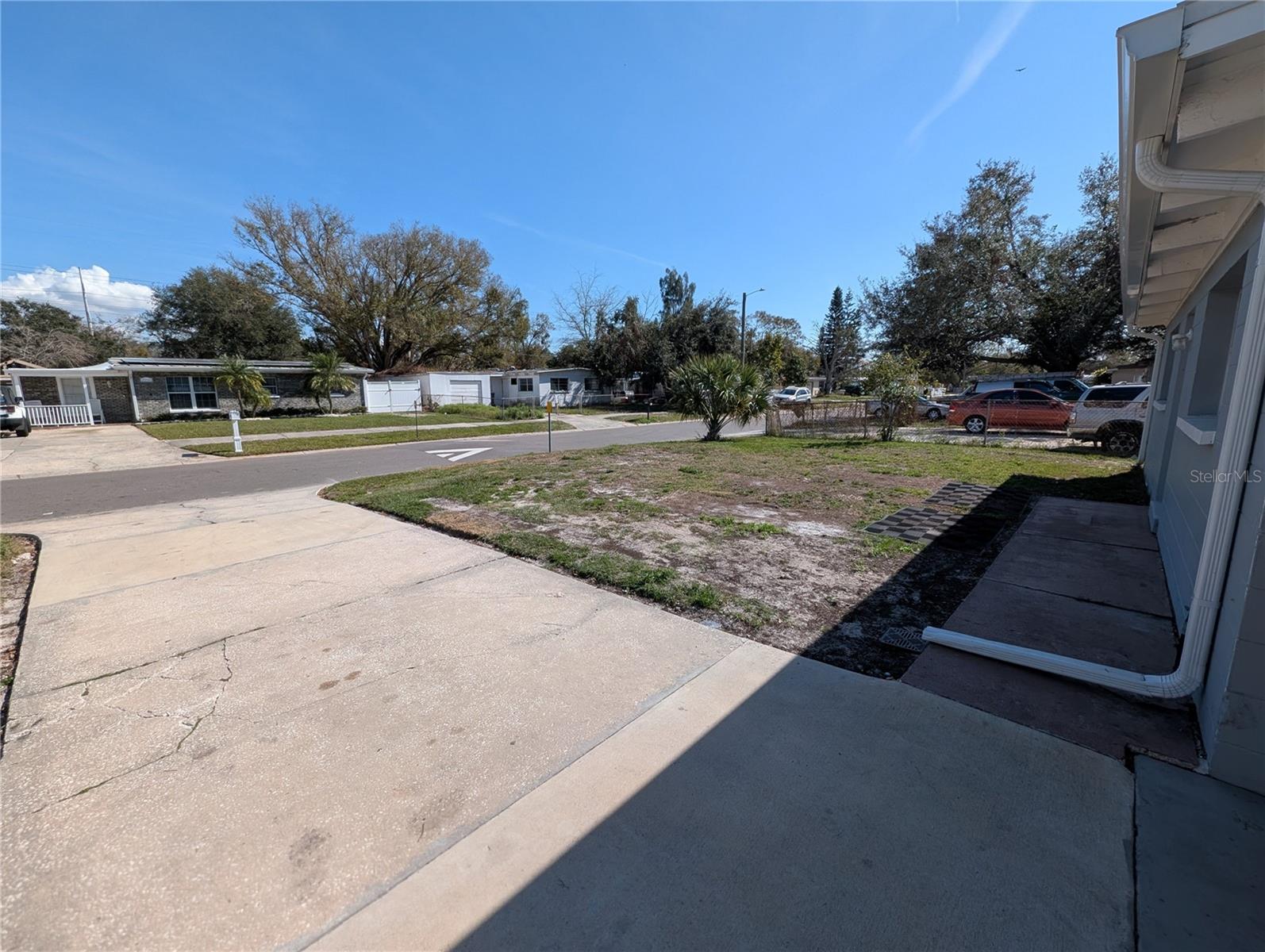 3205 CLIFFORD SAMPLE DR, TAMPA, FL, 33619