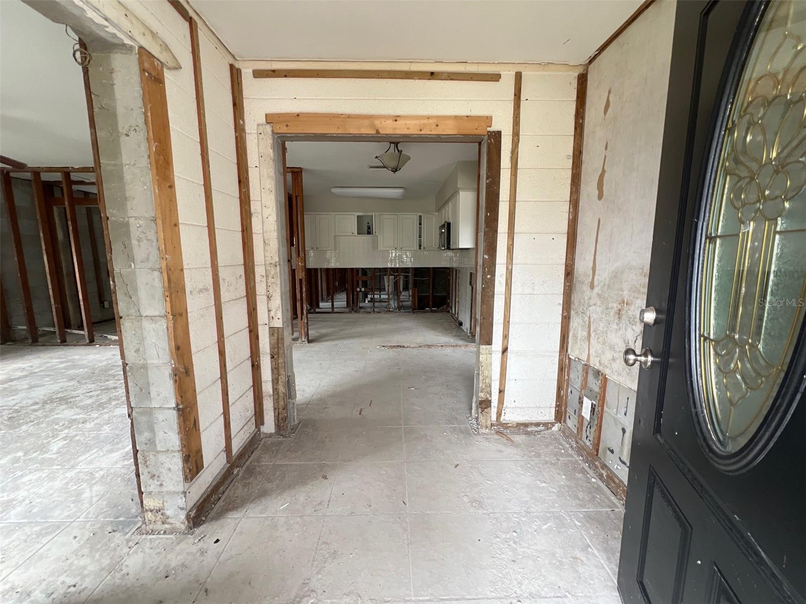 4200 HUNTINGTON ST NE, ST PETERSBURG, FL, 33703