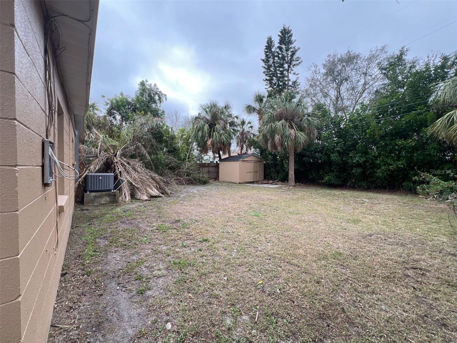 4200 HUNTINGTON ST NE, ST PETERSBURG, FL, 33703