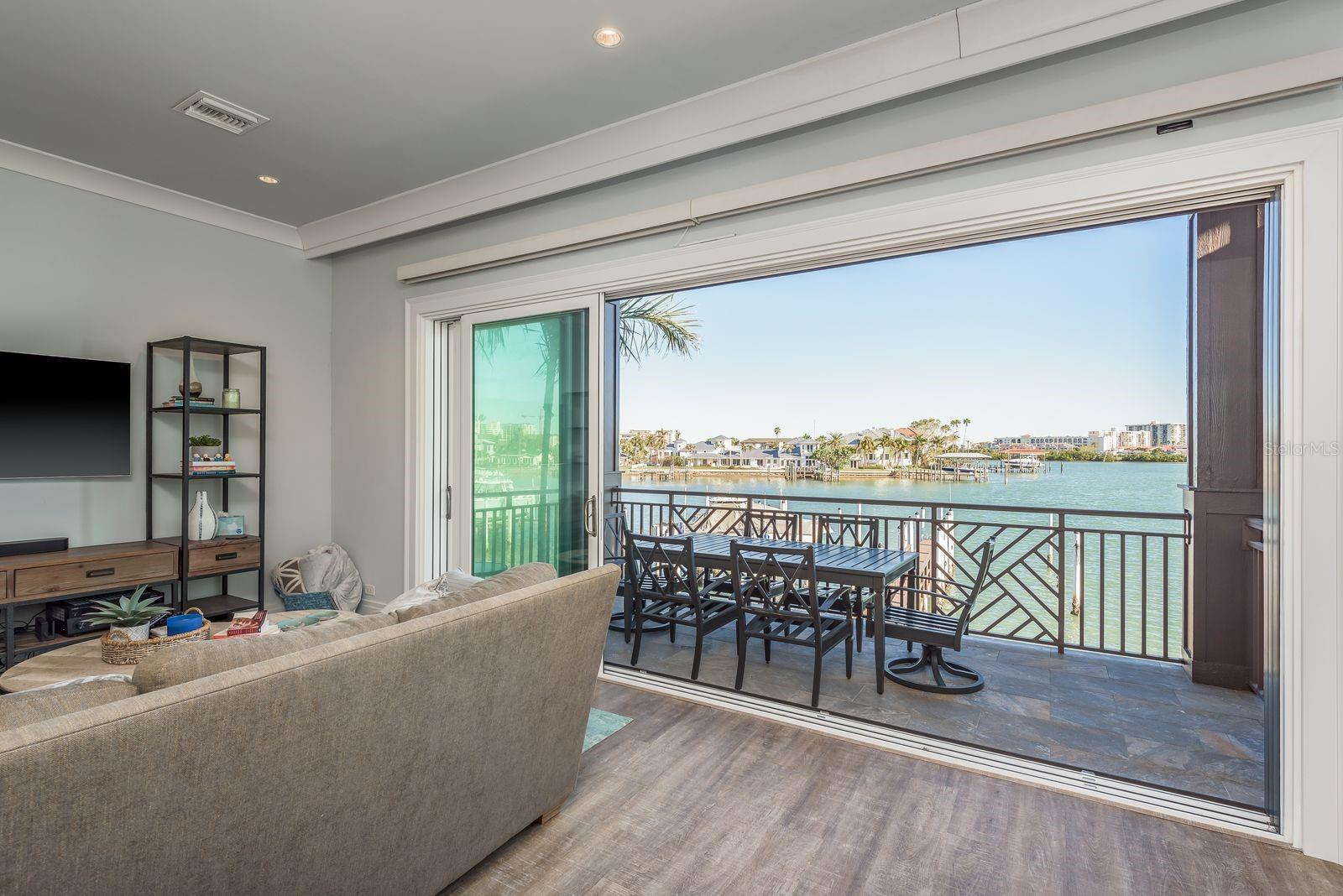 188 BRIGHTWATER DR #2, CLEARWATER BEACH, FL, 33767
