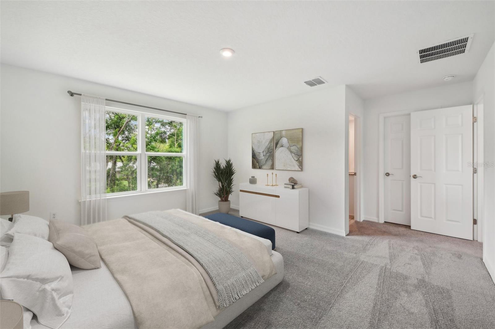 1136 CLAY BLVD, TAVARES, FL, 32778