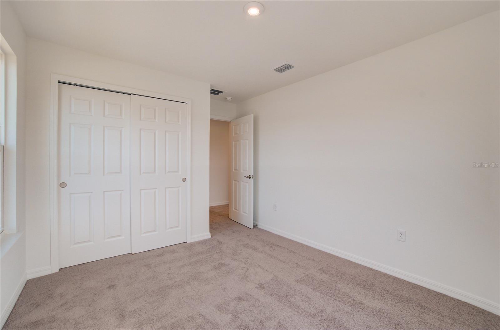 1136 CLAY BLVD, TAVARES, FL, 32778