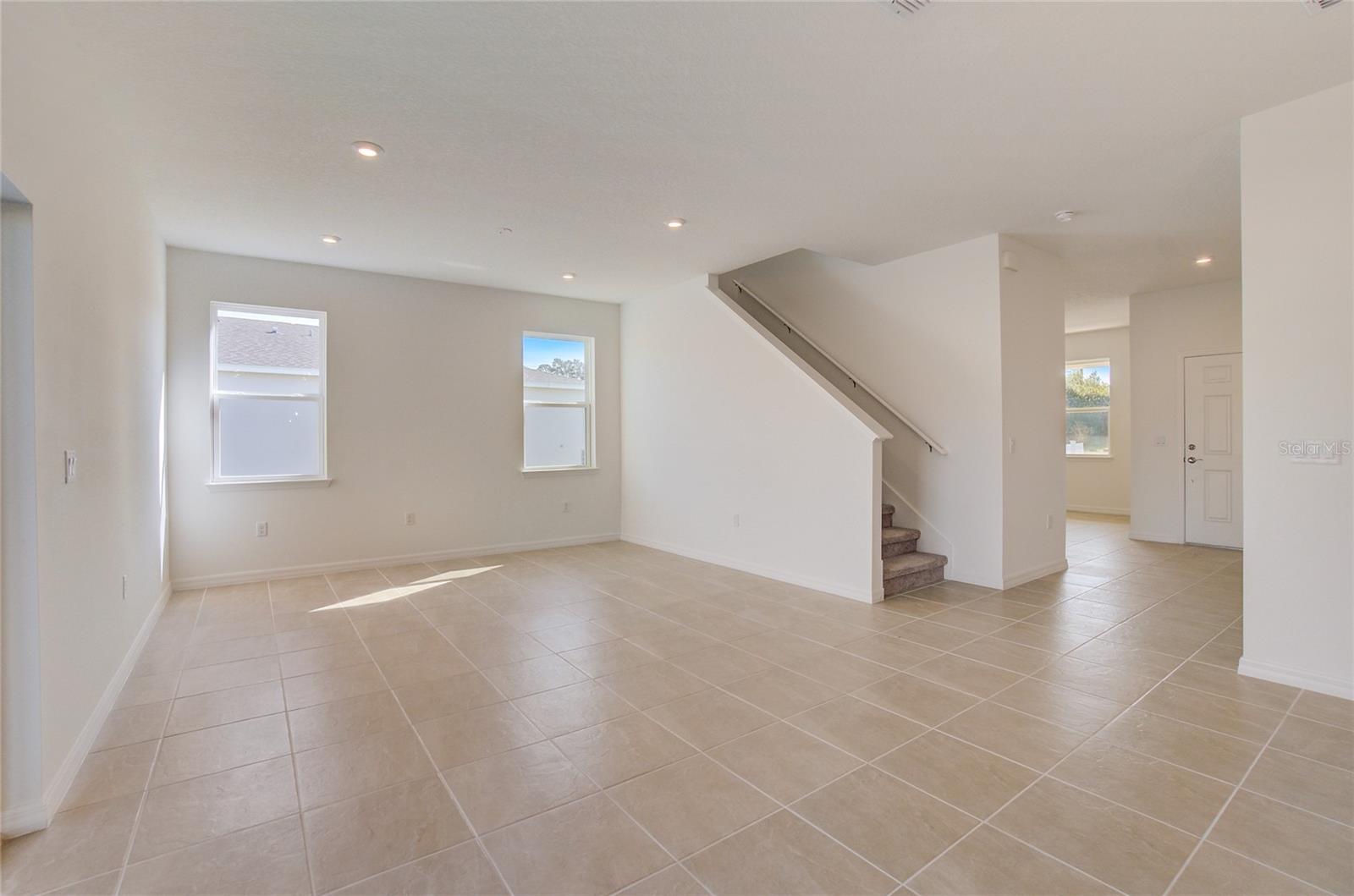 1136 CLAY BLVD, TAVARES, FL, 32778