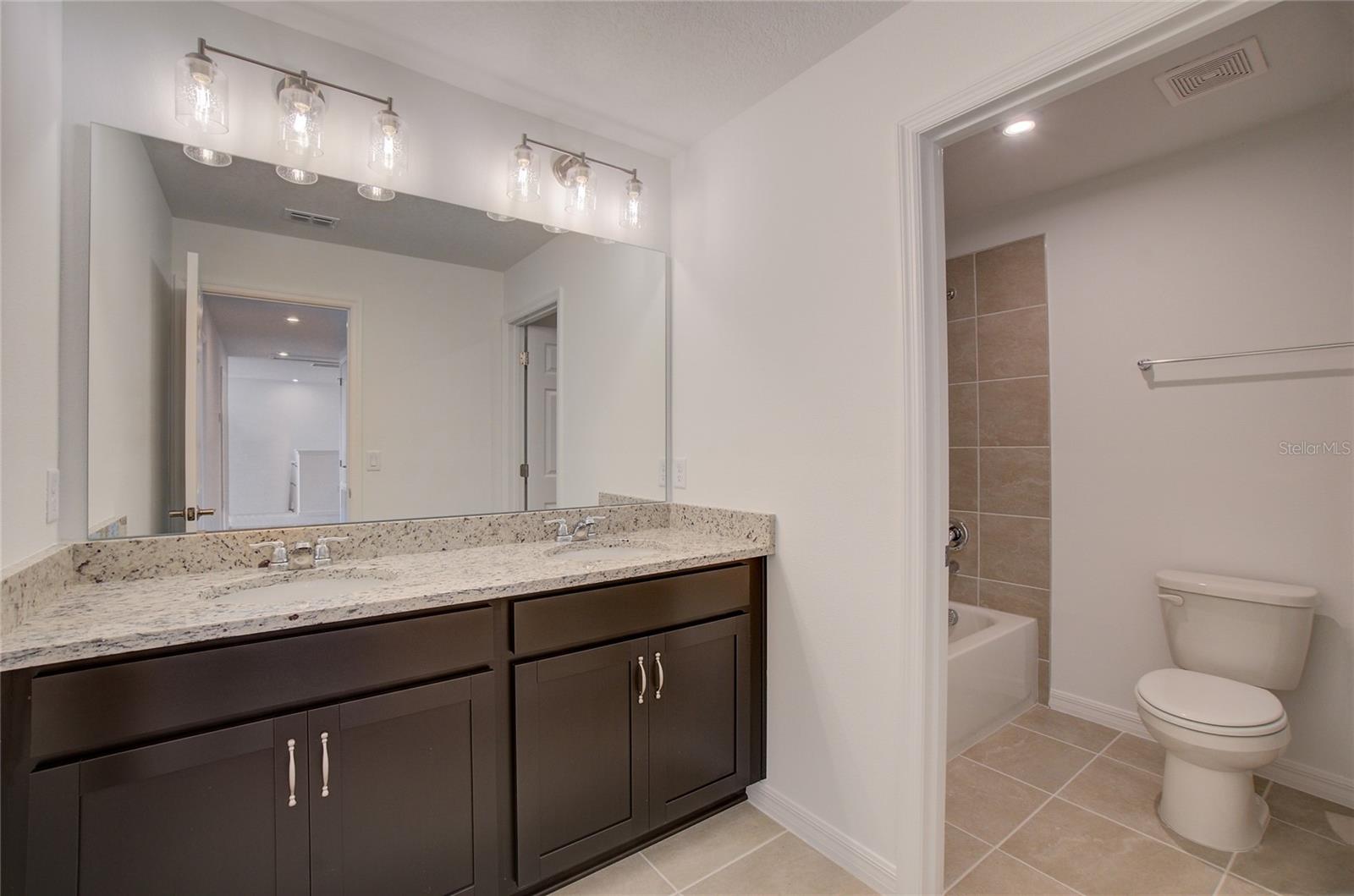 1136 CLAY BLVD, TAVARES, FL, 32778
