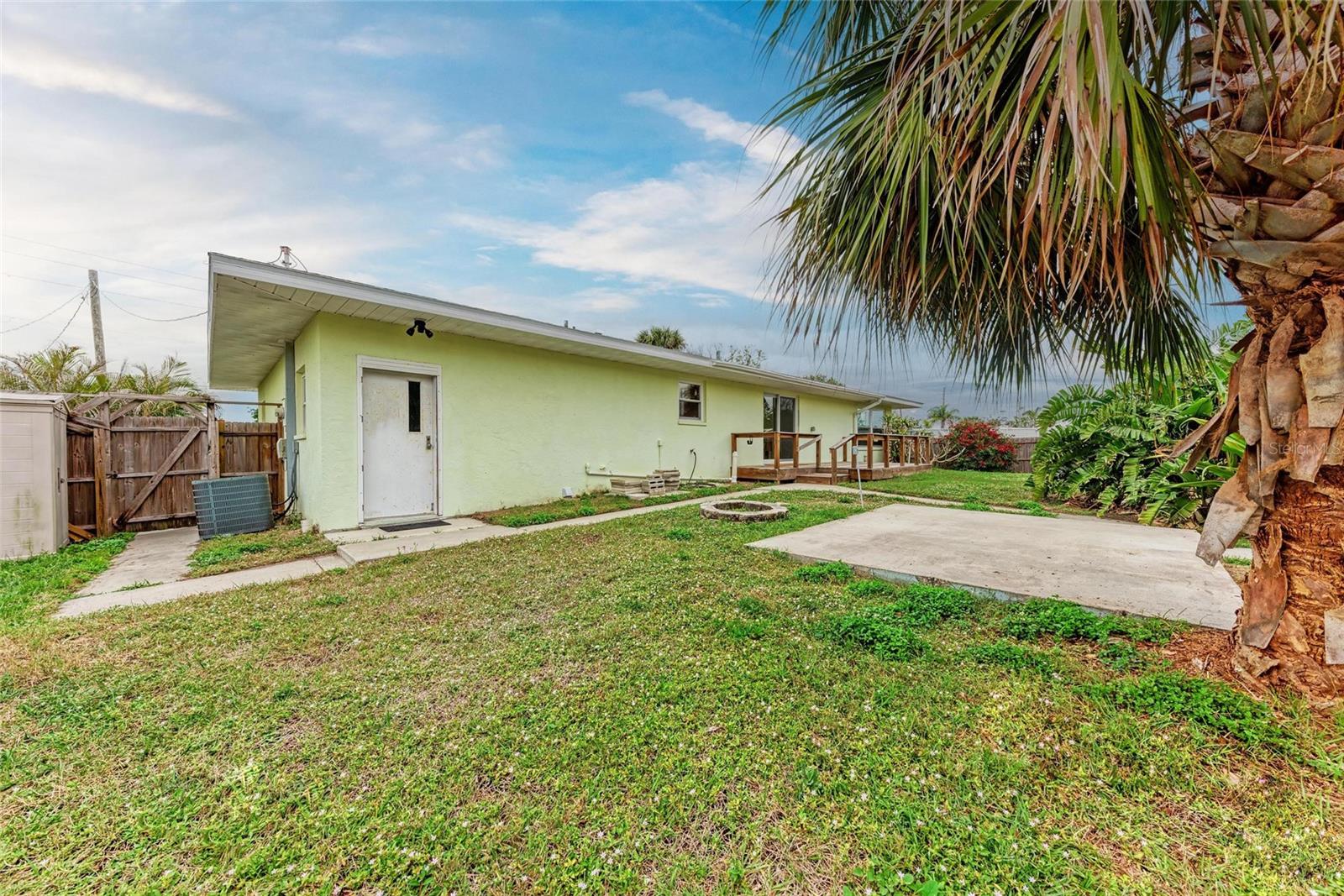 402 RAVENNA ST N, NOKOMIS, FL, 34275