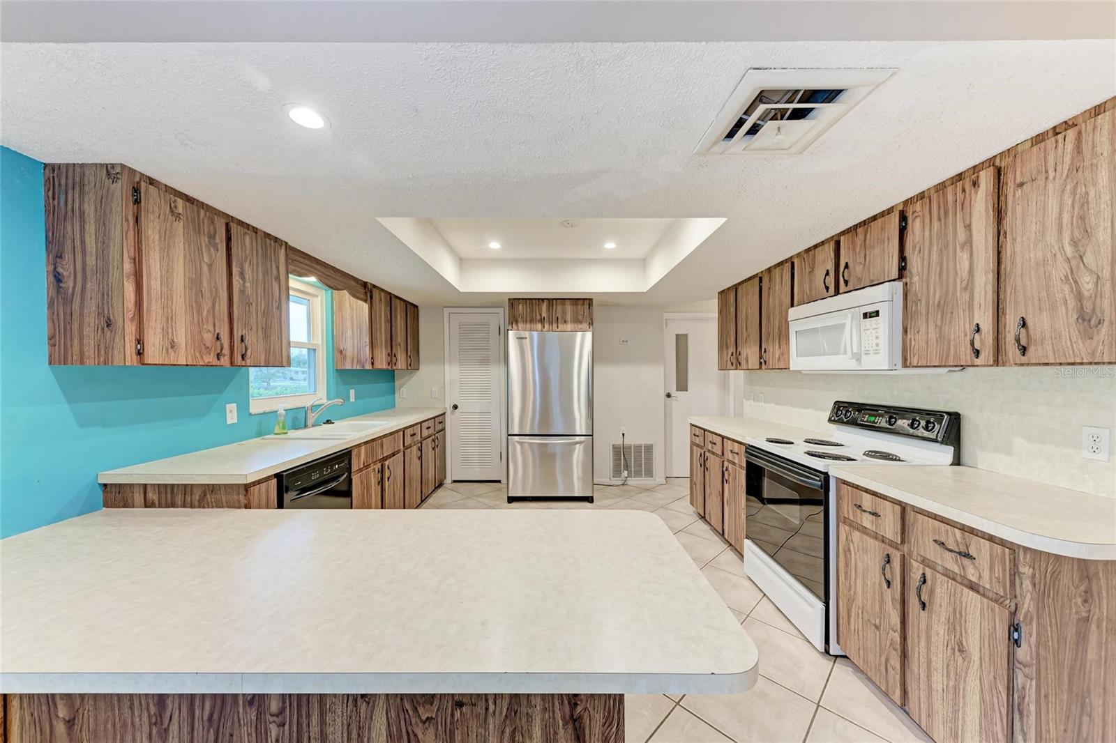 402 RAVENNA ST N, NOKOMIS, FL, 34275
