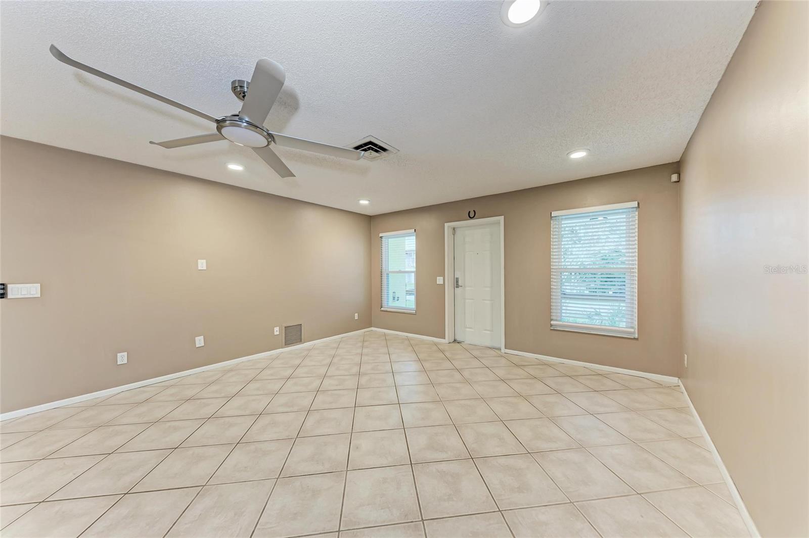 402 RAVENNA ST N, NOKOMIS, FL, 34275