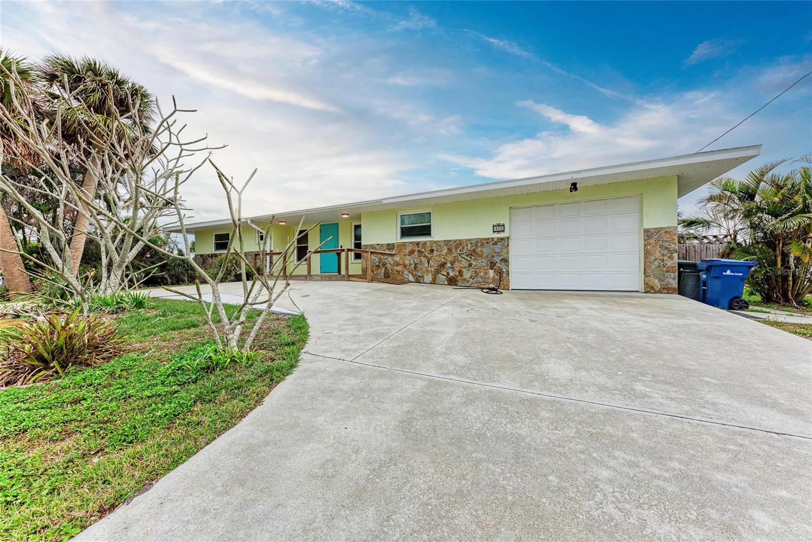 402 RAVENNA ST N, NOKOMIS, FL, 34275