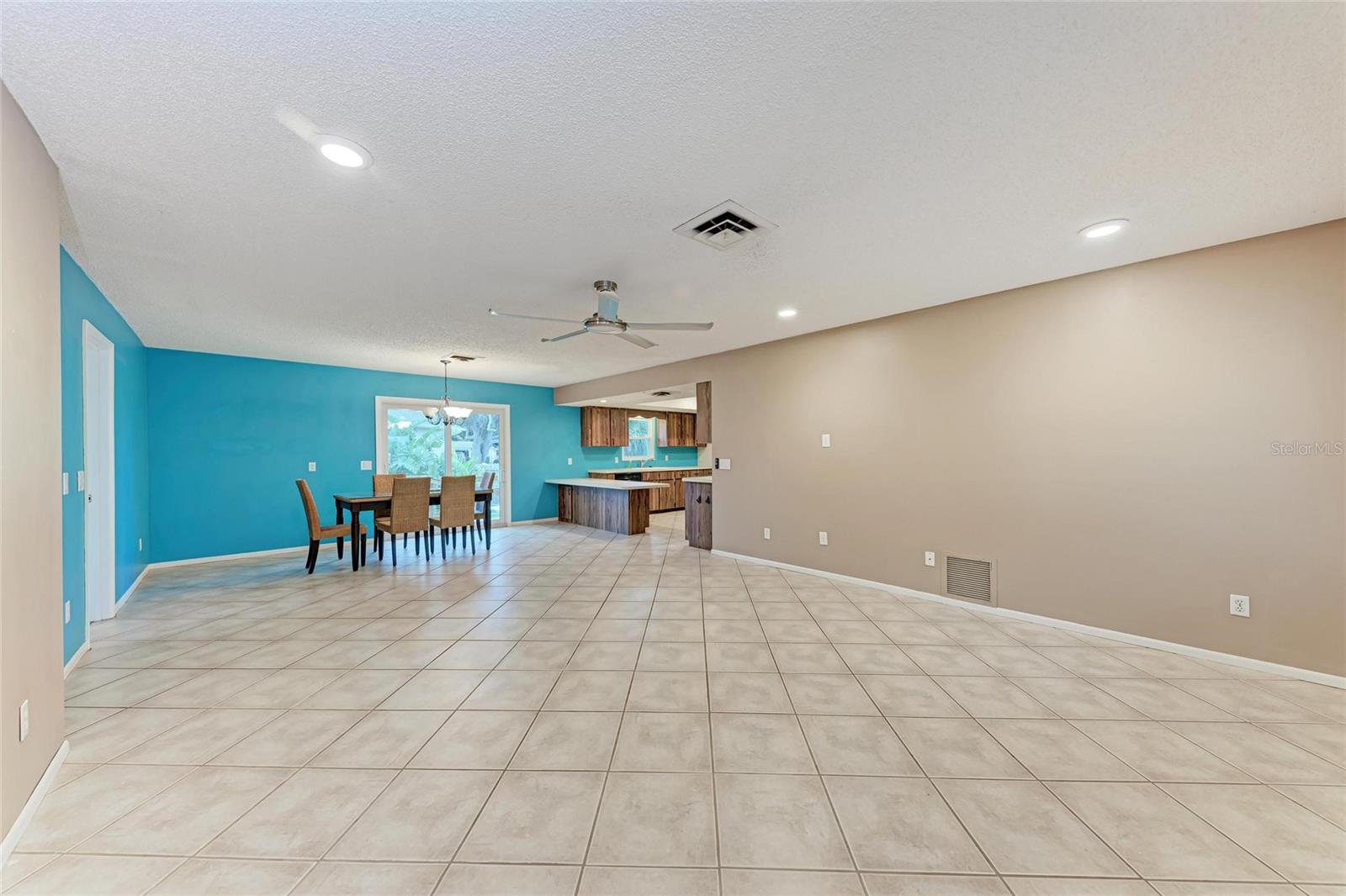 402 RAVENNA ST N, NOKOMIS, FL, 34275